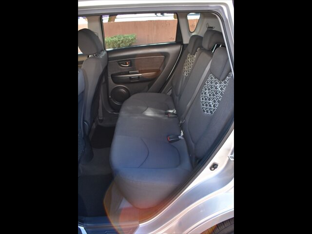 Used 2010 Kia Soul + FWD image 18