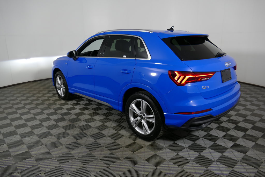 Used 2023 Audi Q3 2.0T Premium AWD/4WD image 5