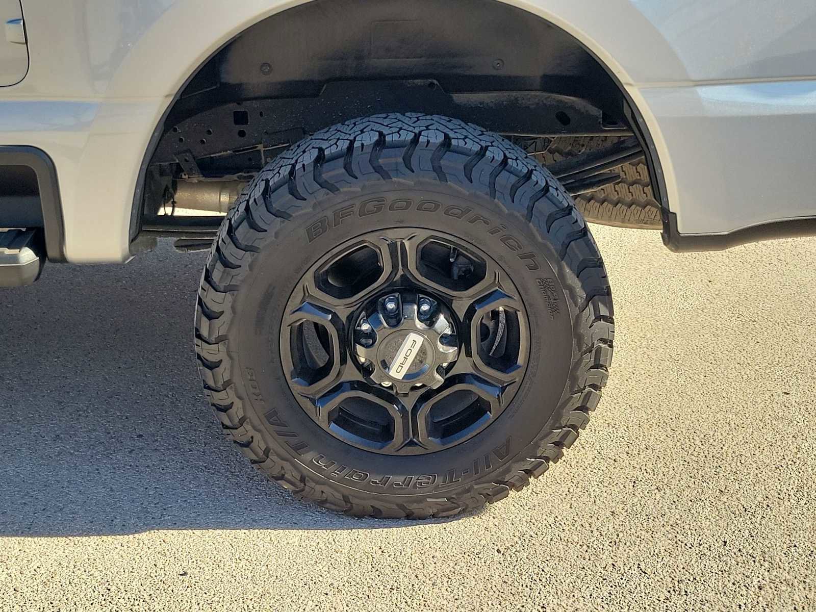 Used 2024 Ford F250 XLT w/ XLT Premium Package image 4