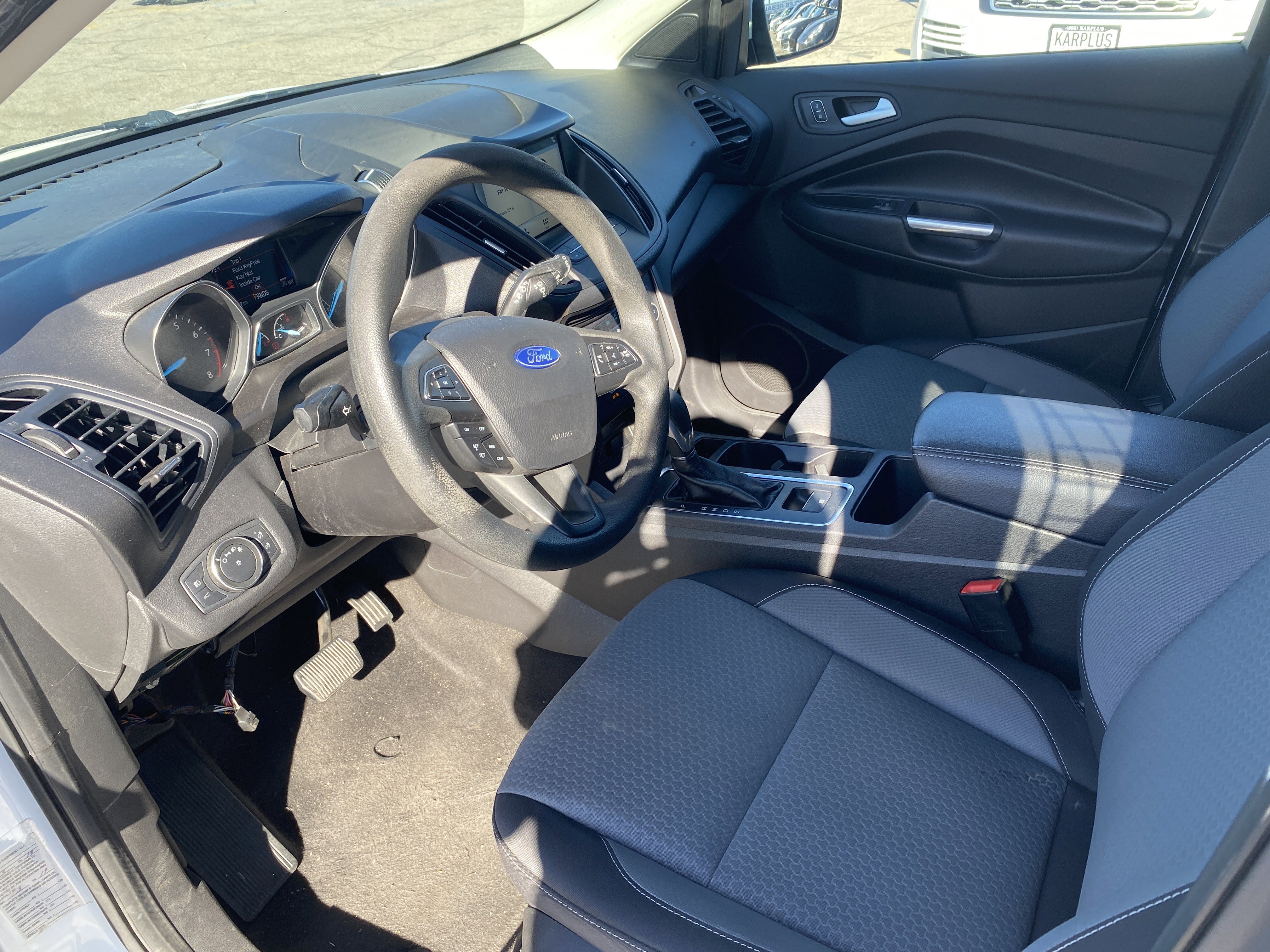 Used 2019 Ford Escape SE image 12