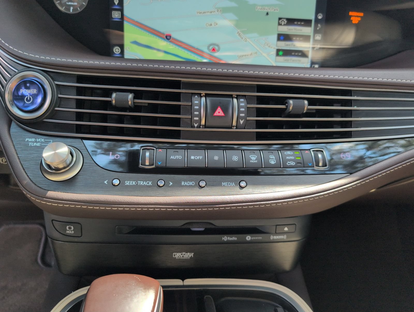 Used 2018 Lexus LS 500h w/ Luxury Package RWD image 14