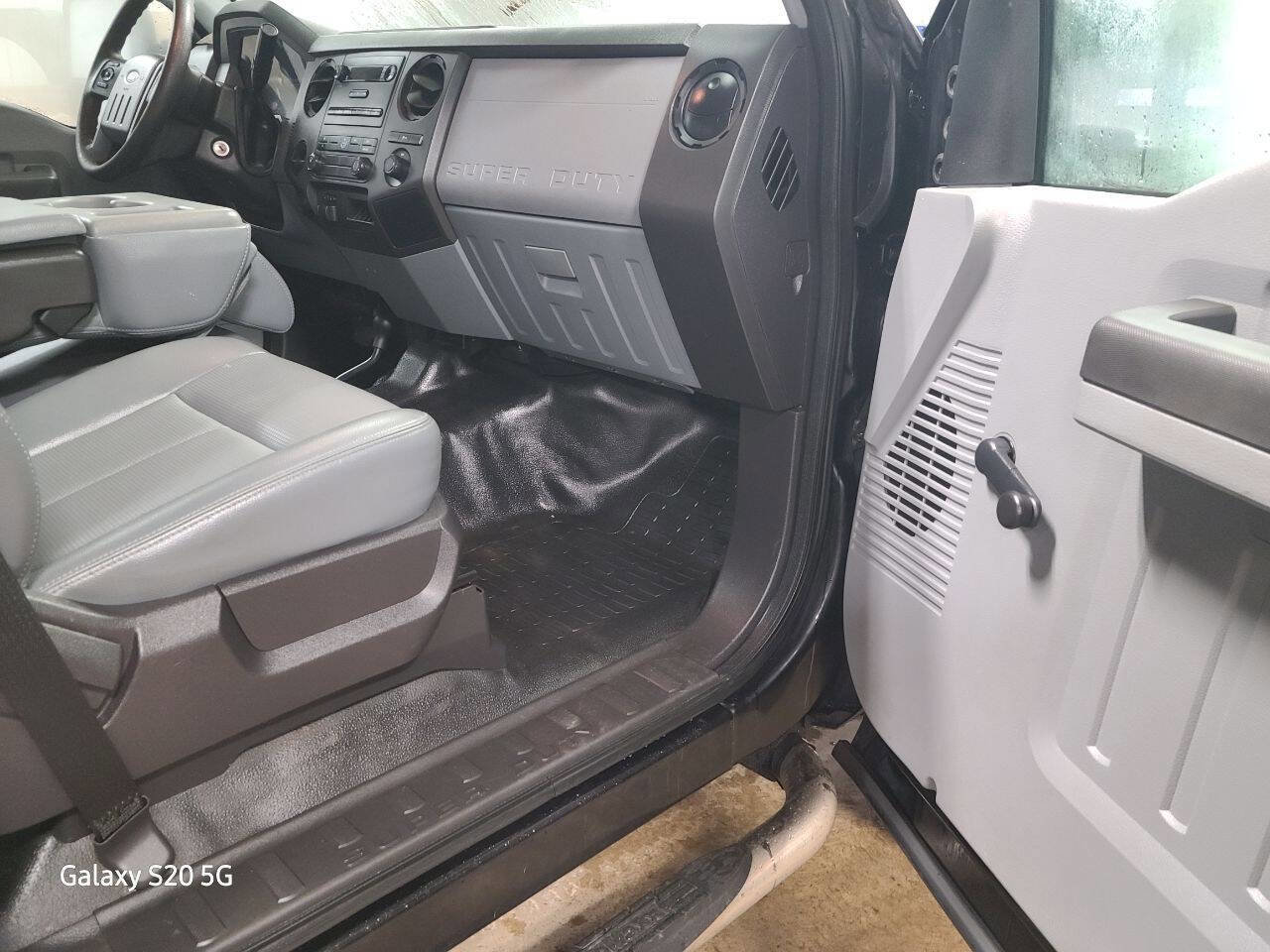 Used 2015 Ford F250 XL w/ Snow Plow Prep Package image 15