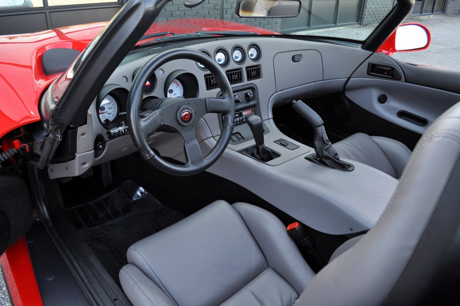 Used 1994 Dodge Viper RT/10 image 35