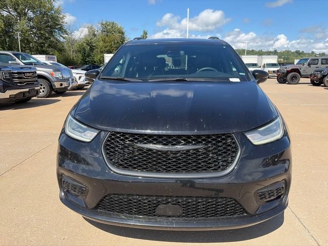 Used 2025 Chrysler Pacifica Limited FWD image 8