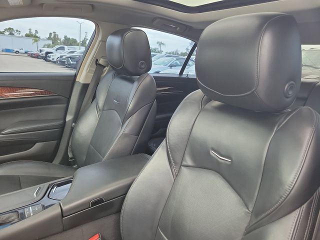 Used 2015 Cadillac CTS Luxury RWD image 16