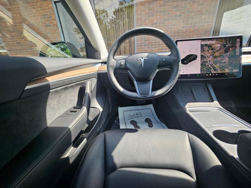 Used 2023 Tesla Model 3 Standard Range RWD image 4