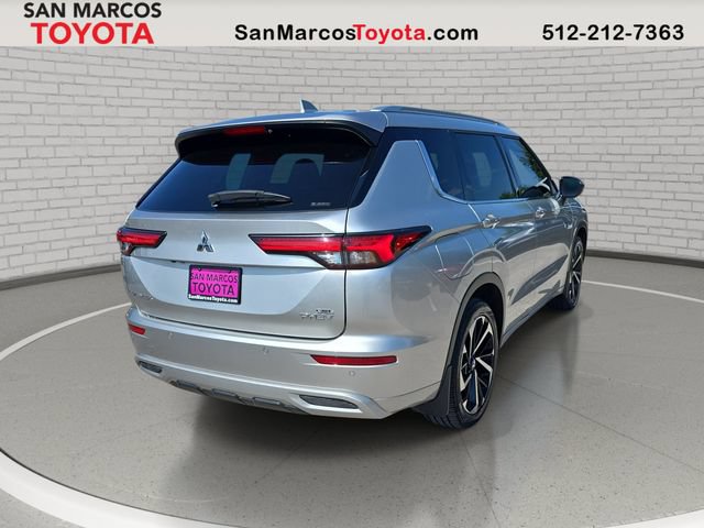 Used 2023 Mitsubishi Outlander 4WD Plug-In Hybrid image 6