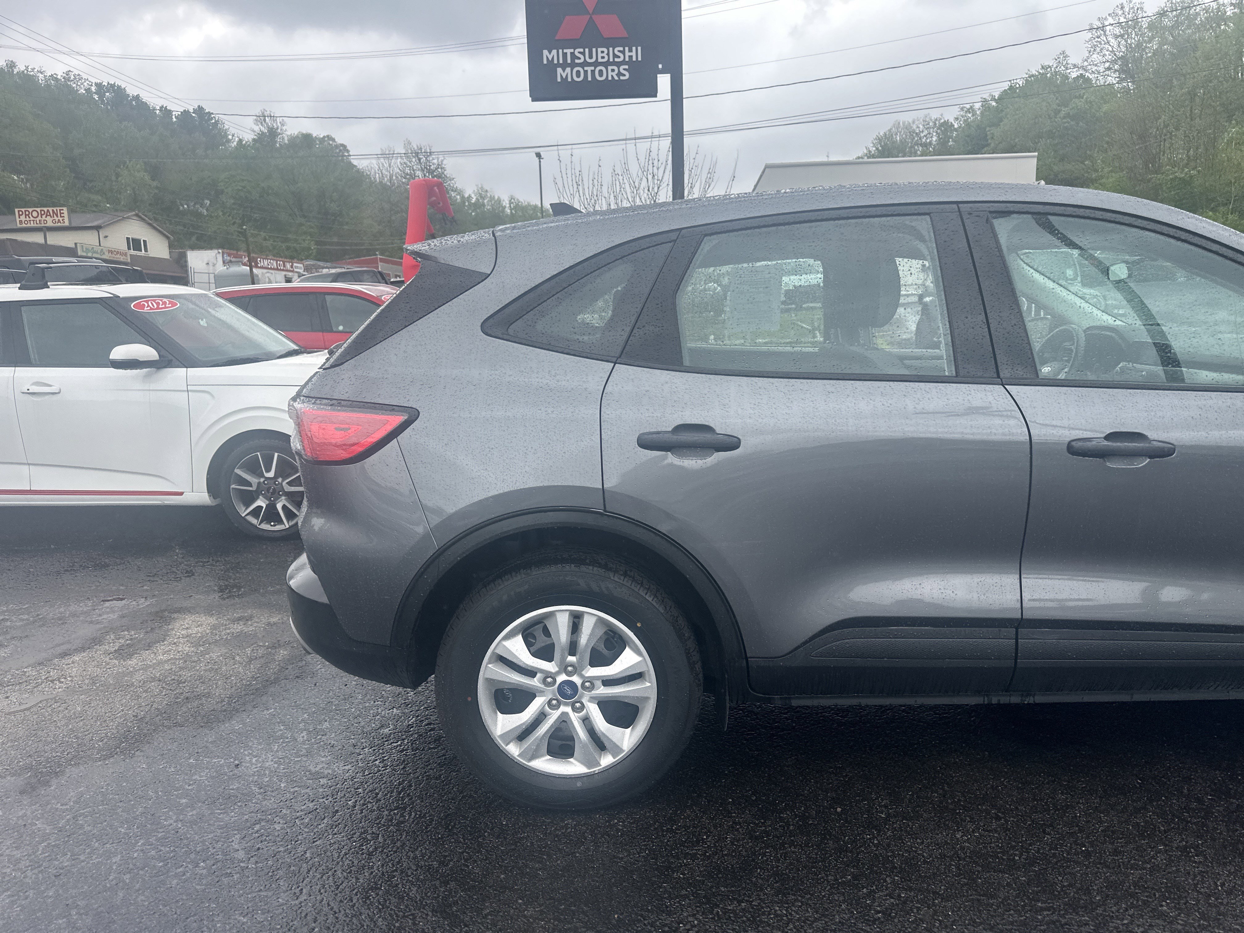 Used 2022 Ford Escape S AWD/4WD image 4