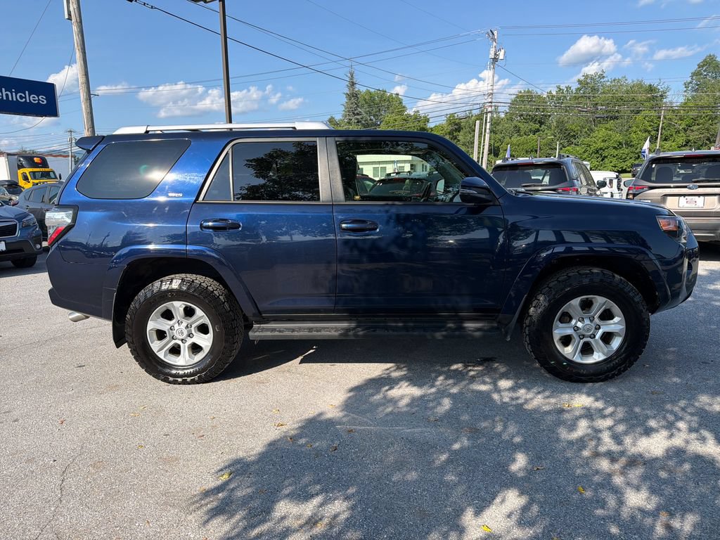 Used 2017 Toyota 4Runner SR5 Premium AWD/4WD image 16