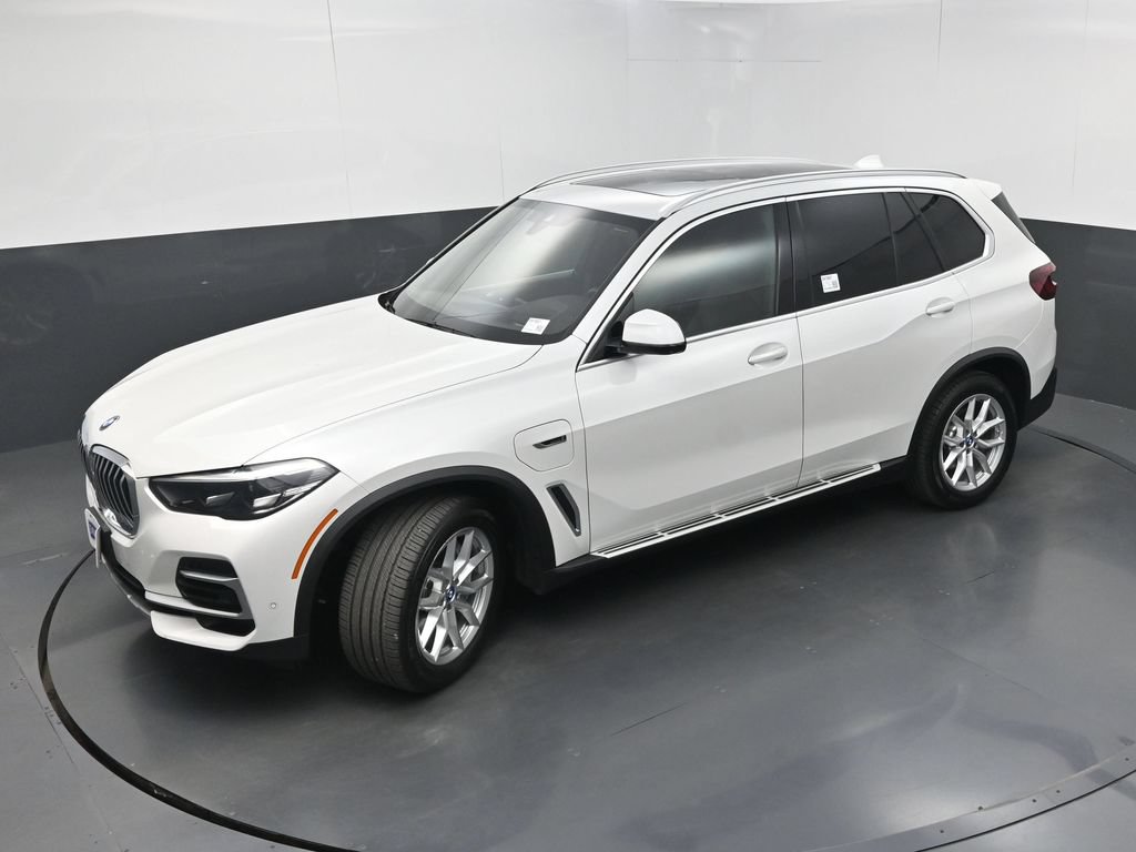 Used 2022 BMW X5 xDrive45e w/ Climate Comfort Package AWD/4WD image 34