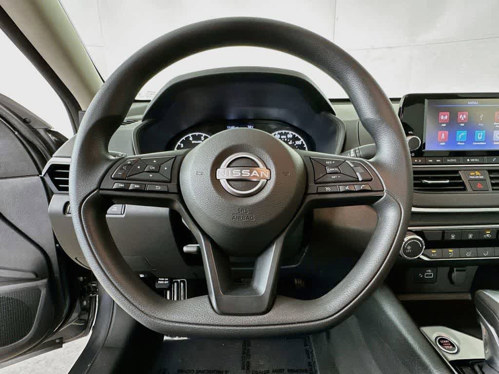Used 2024 Nissan Altima 2.5 S FWD image 15