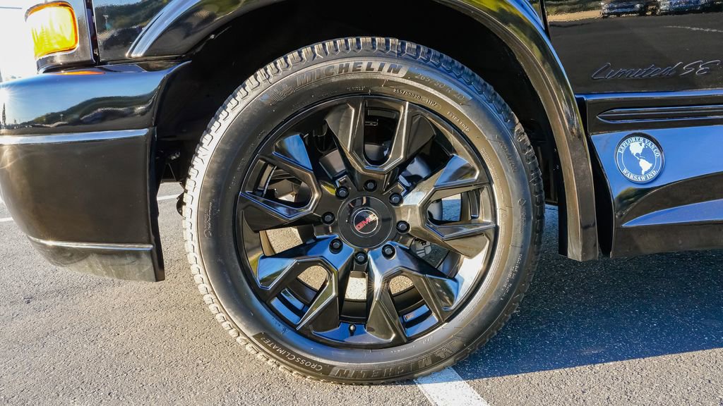 New 2026 GMC Savana 2500 Extended w/ Driver Convenience Package RWD image 7