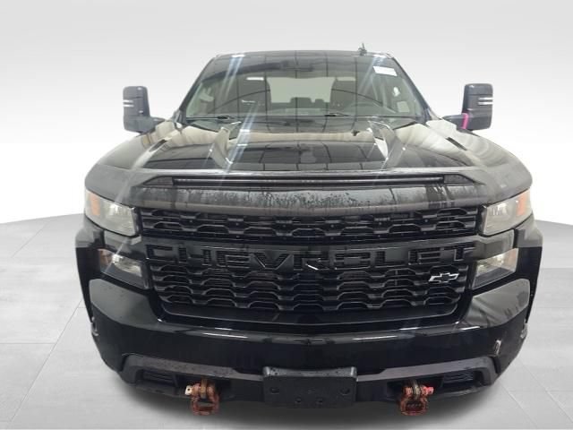 Used 2020 Chevrolet Silverado 1500 Custom w/ Custom Value Package AWD/4WD image 3