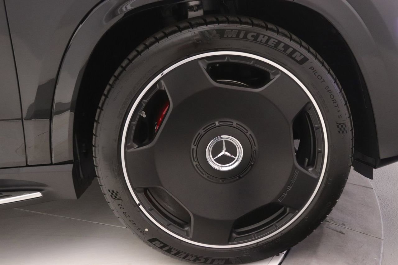 New 2026 Mercedes-Benz GLS 63 AMG 4MATIC image 13