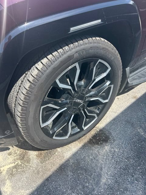 Certified 2025 GMC Sierra EV Denali AWD/4WD image 2