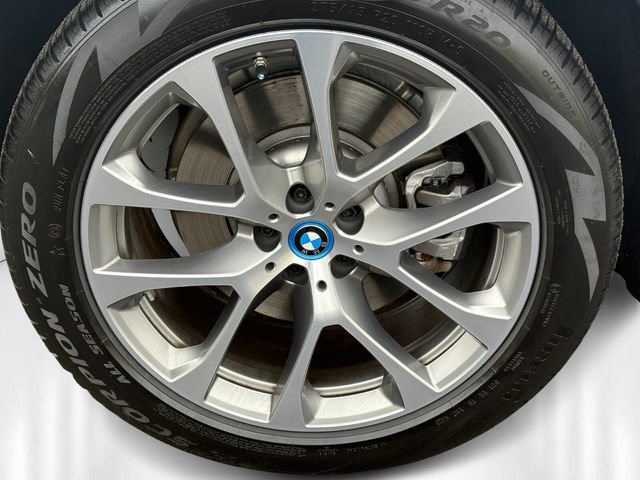Used 2024 BMW X5 xDrive50e w/ Executive Package AWD/4WD image 11