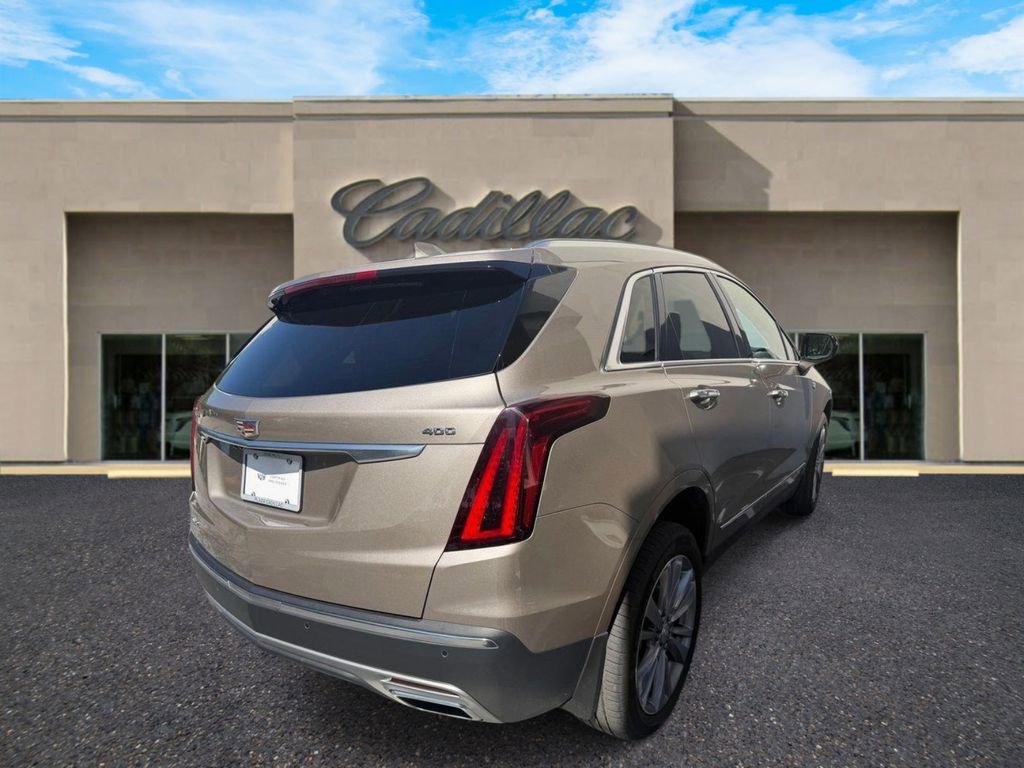 Used 2023 Cadillac XT5 Premium Luxury AWD/4WD image 3