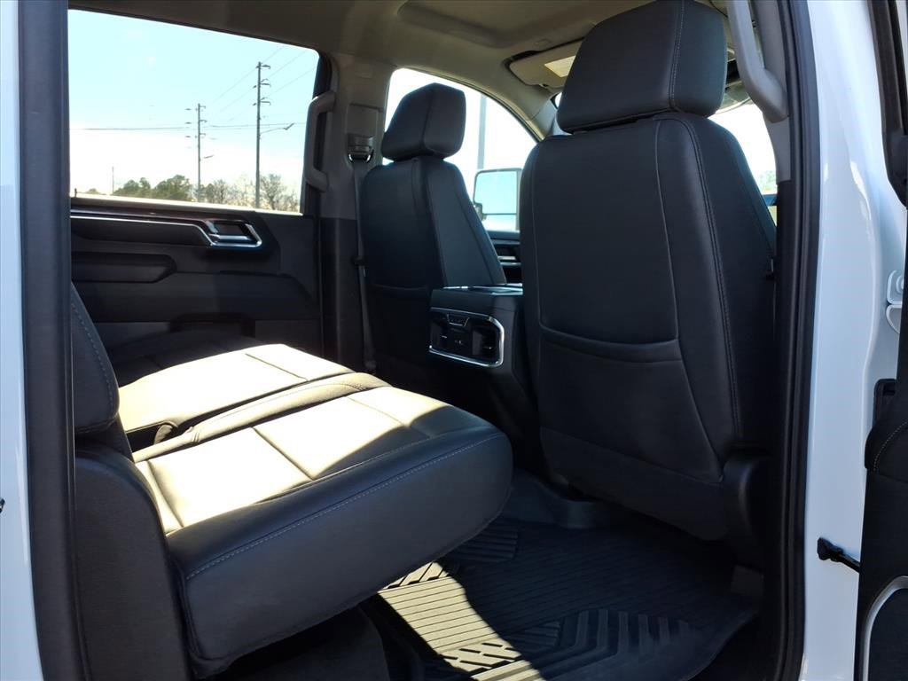 Used 2024 Chevrolet Silverado 2500 LTZ w/ LTZ Convenience Package image 13