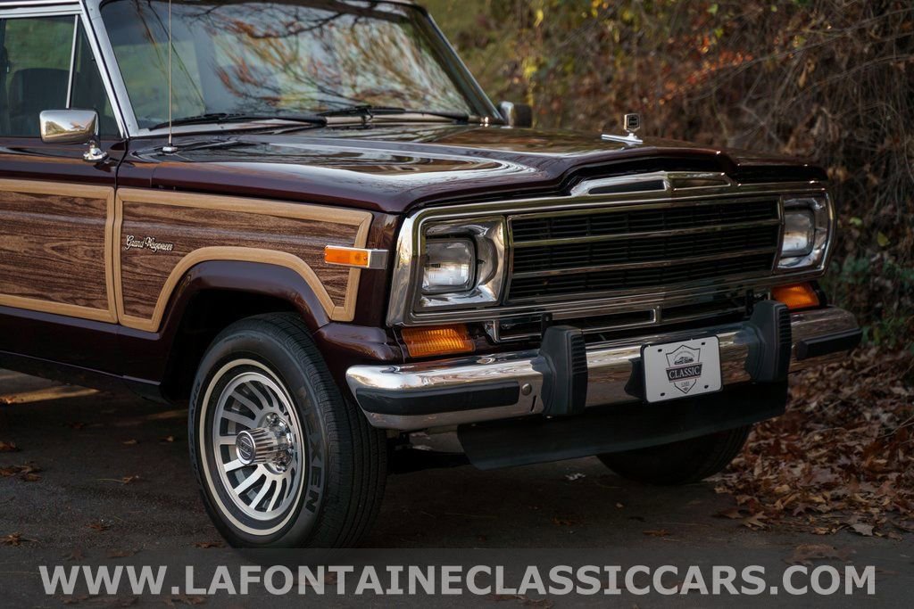 Used 1991 Jeep Grand Wagoneer image 10