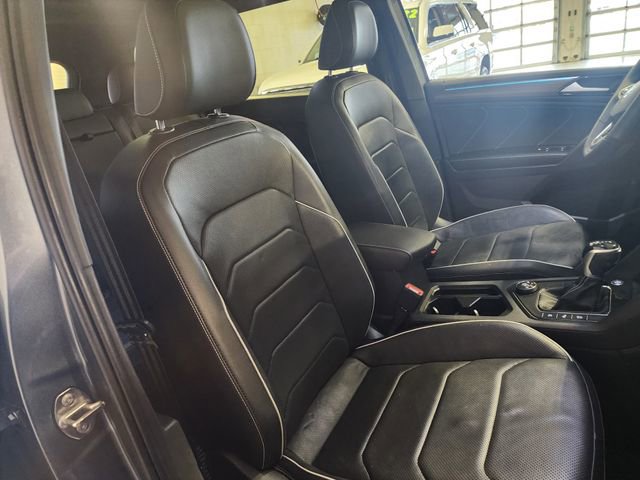 Used 2022 Volkswagen Tiguan SEL R-Line image 20