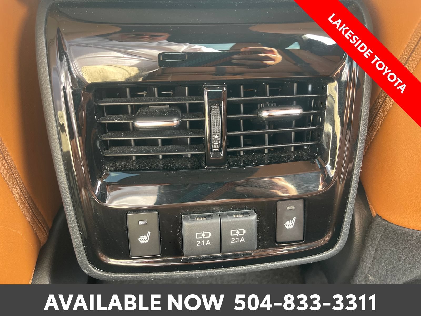 Used 2020 Toyota Avalon Limited FWD image 21