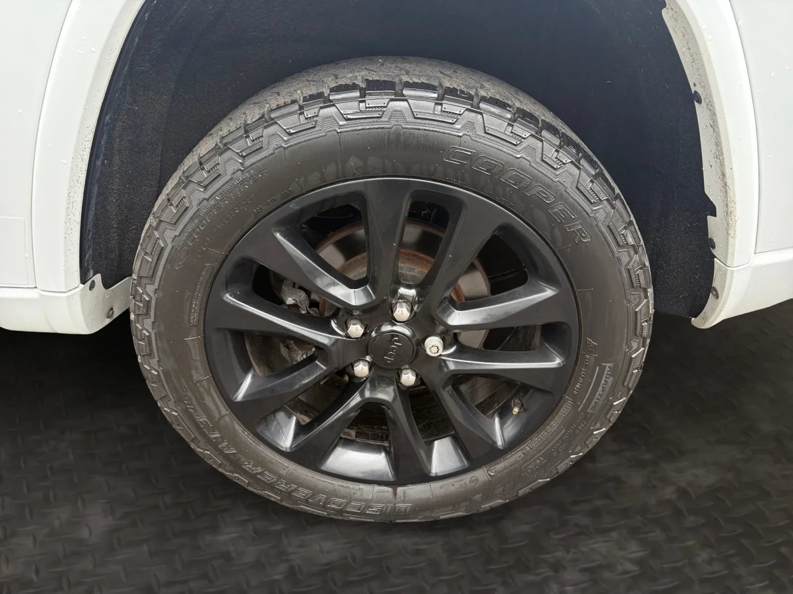 Used 2019 Jeep Grand Cherokee Altitude AWD/4WD image 42