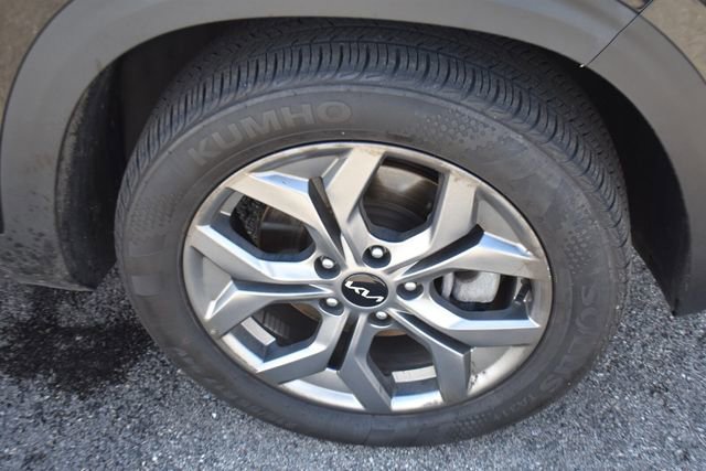 Used 2024 Kia Seltos S AWD/4WD image 12