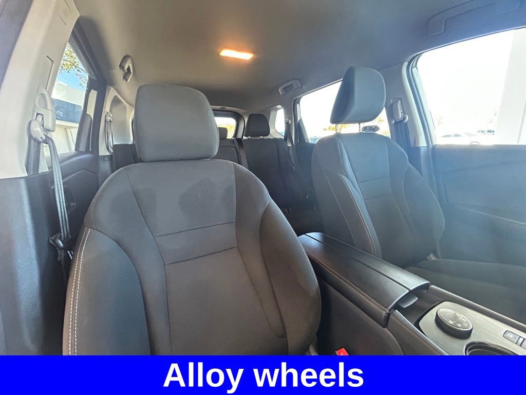 Used 2024 Nissan Rogue S AWD/4WD image 28