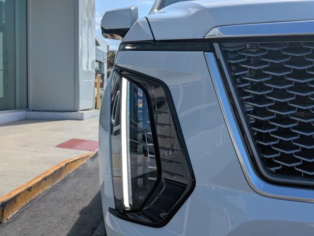 New 2026 Cadillac Escalade Luxury w/ LPO, Radiant Package AWD/4WD image 10