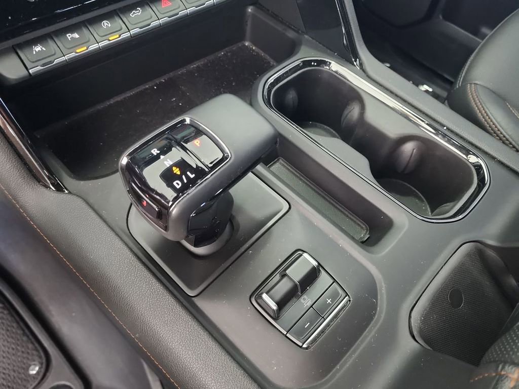 Certified 2023 GMC Sierra 1500 AT4 w/ AT4 Premium Package AWD/4WD image 16
