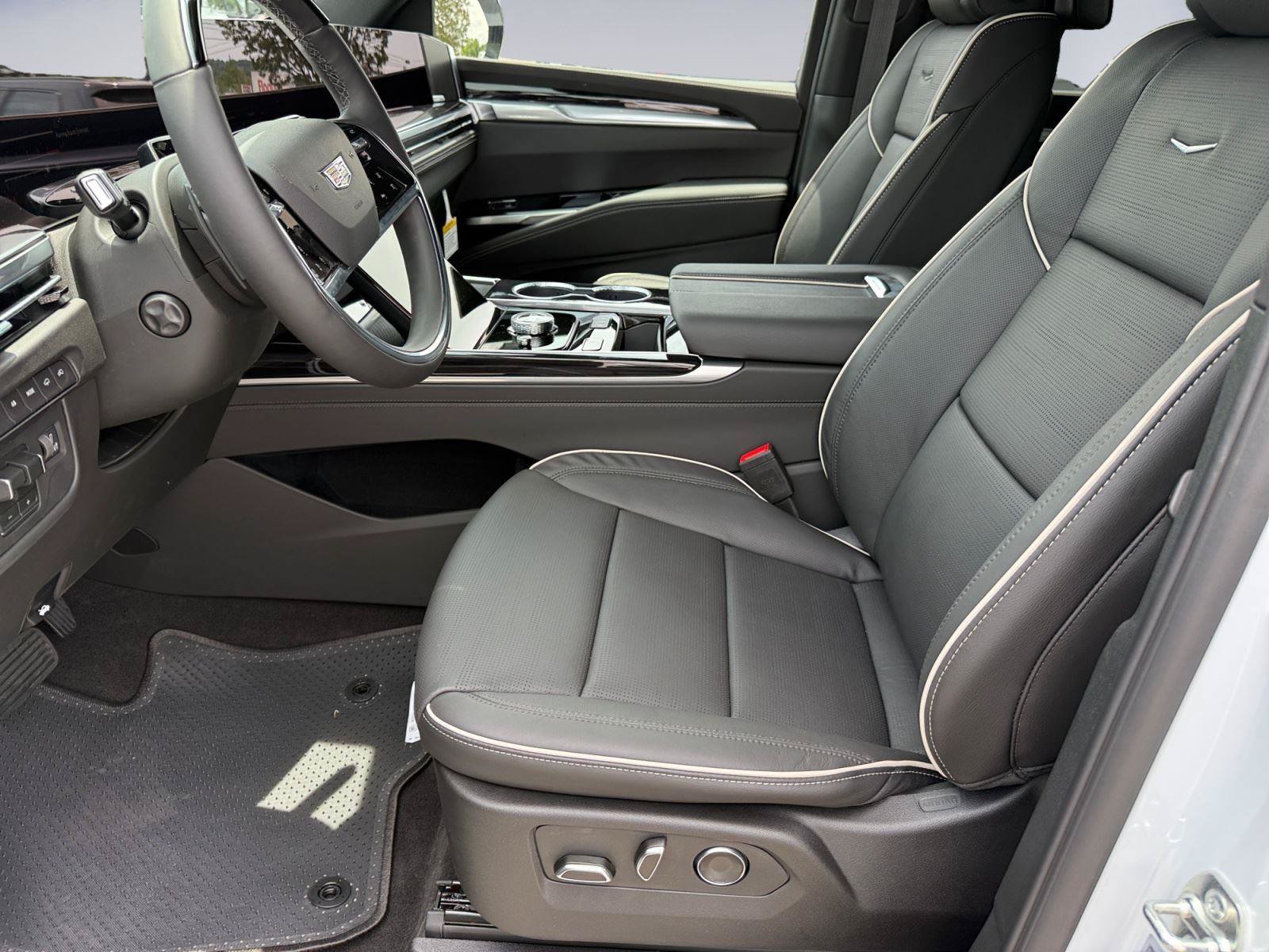 New 2026 Cadillac Escalade Sport w/ Touring Package AWD/4WD image 10