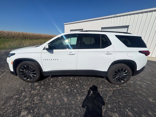 Used 2023 Chevrolet Traverse RS AWD/4WD image 2