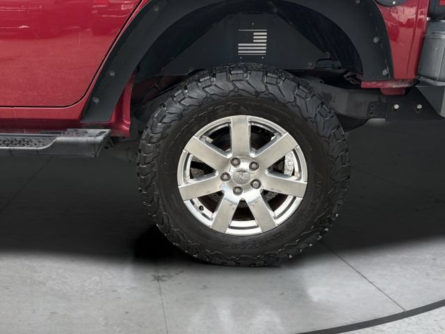 Used 2013 Jeep Wrangler Unlimited Sahara w/ Connectivity Group AWD/4WD image 31