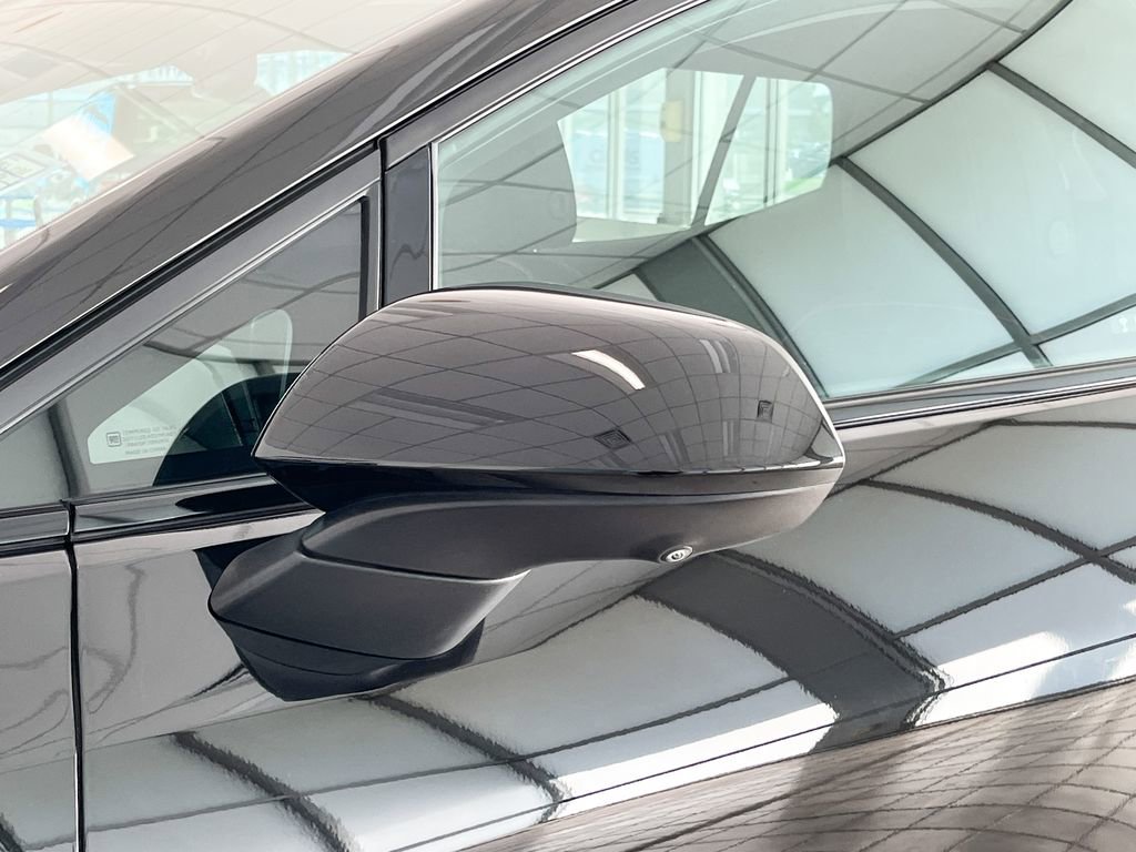 Certified 2024 Chevrolet Equinox EV RS image 12