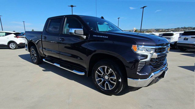 Used 2022 Chevrolet Silverado 1500 LT image 2