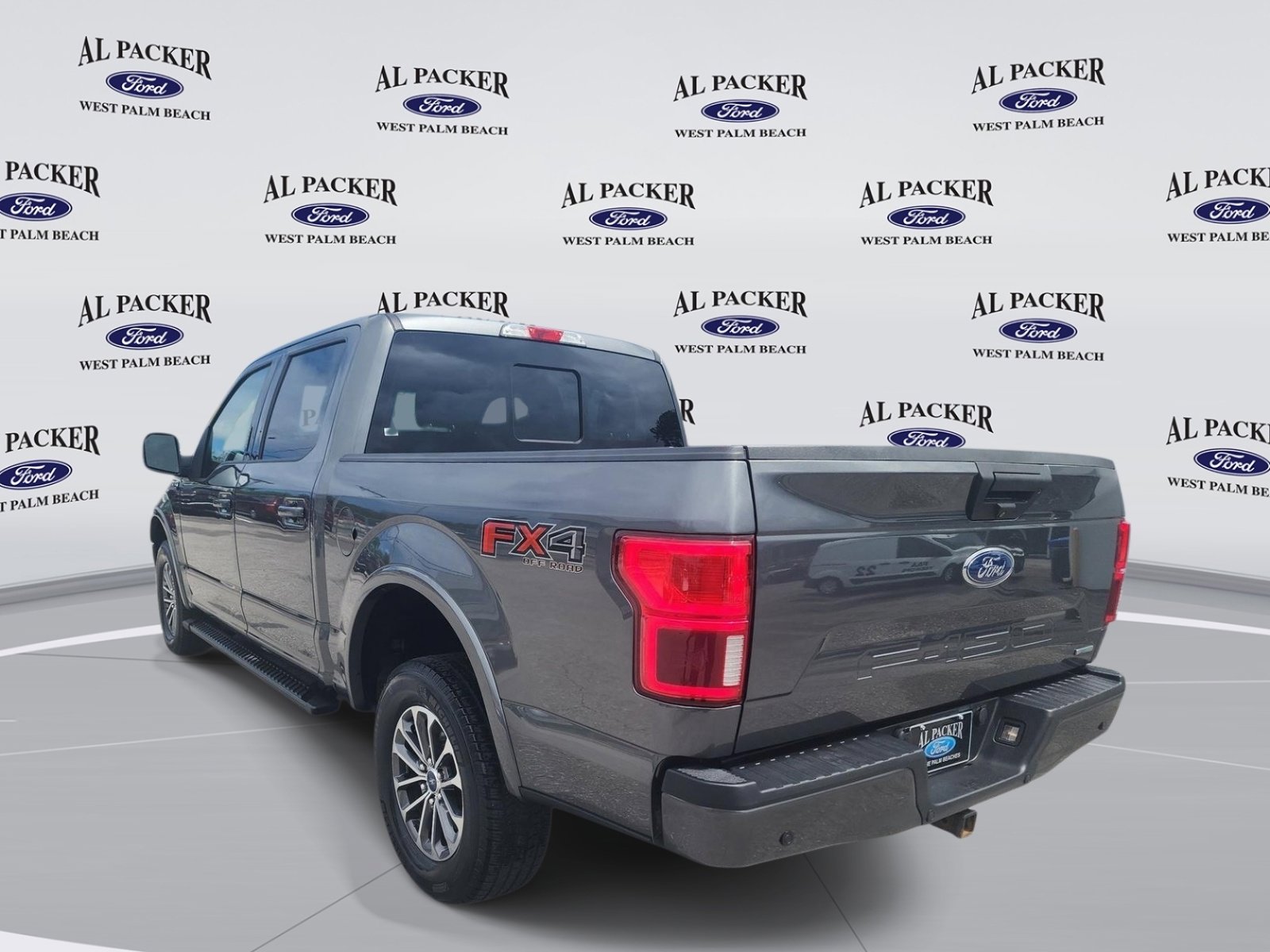 Used 2019 Ford F150 XLT w/ Equipment Group 302A Luxury AWD/4WD image 3