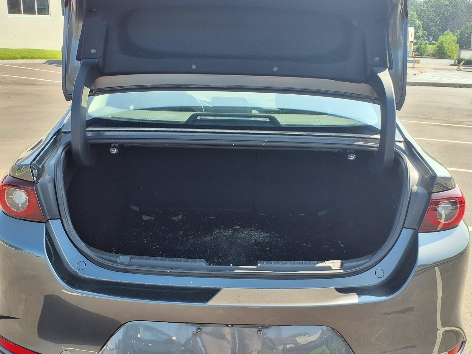 Used 2023 MAZDA MAZDA3 s FWD image 23