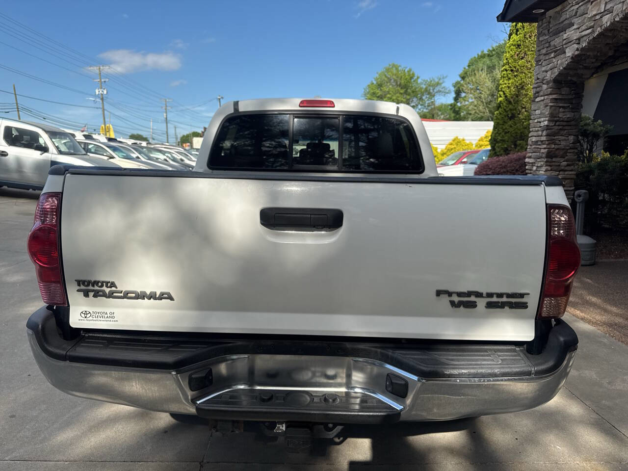 Used 2010 Toyota Tacoma PreRunner RWD image 4
