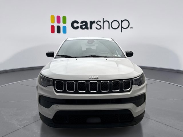 Used 2023 Jeep Compass Sport image 8