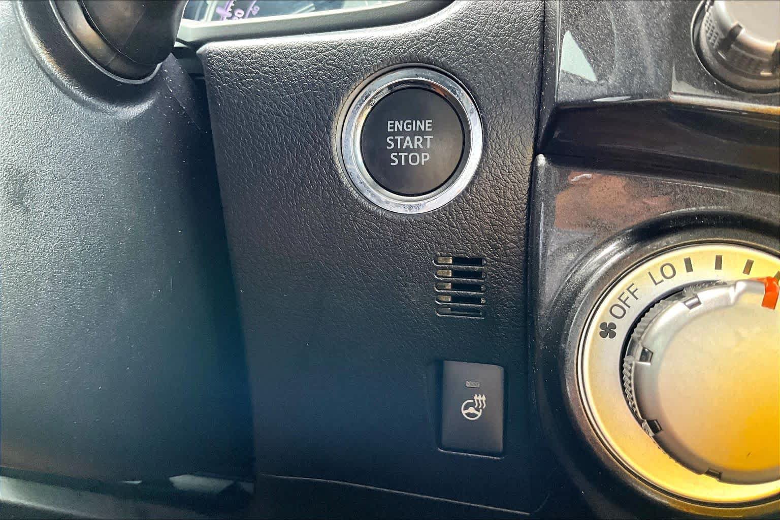 Used 2023 Toyota 4Runner TRD Off-Road Premium w/ Moonroof Package AWD/4WD image 33