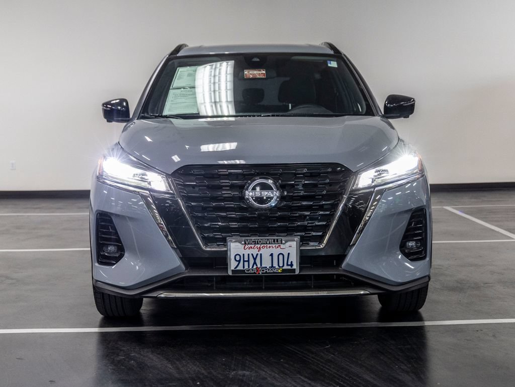 Used 2023 Nissan Kicks SR FWD image 10