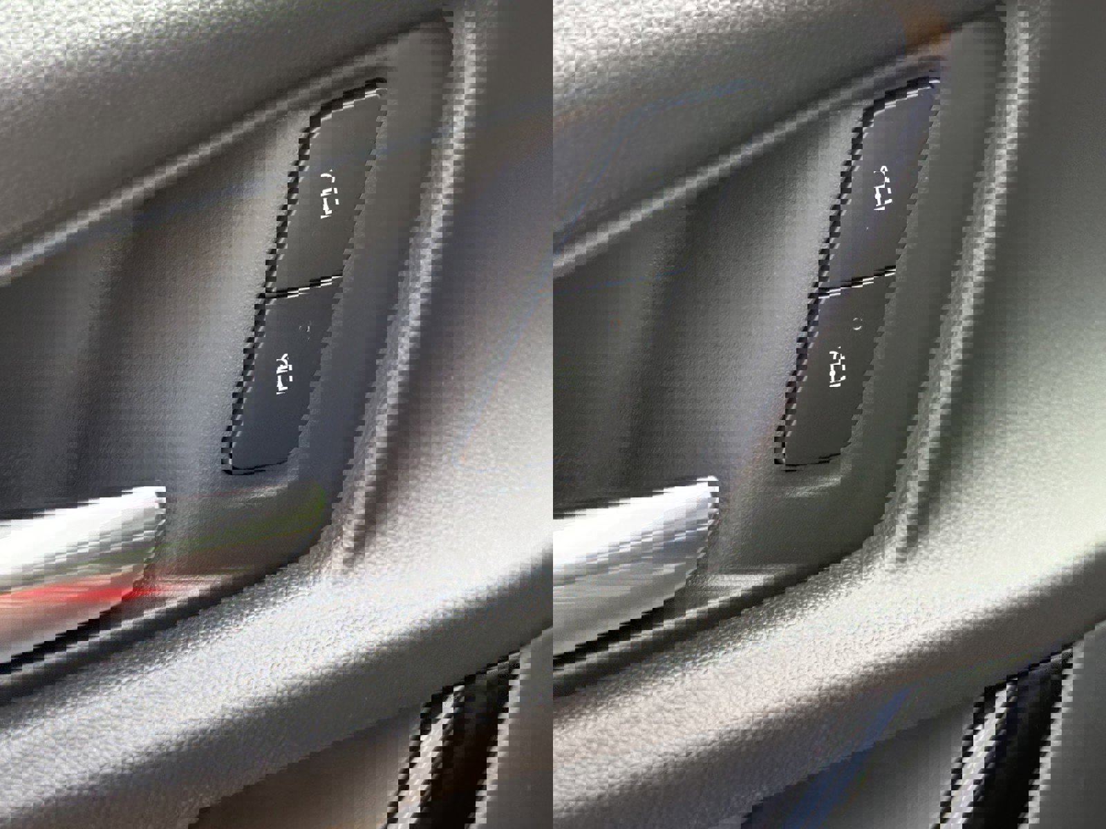 New 2026 Chevrolet Equinox LT w/ Convenience Package II FWD image 18