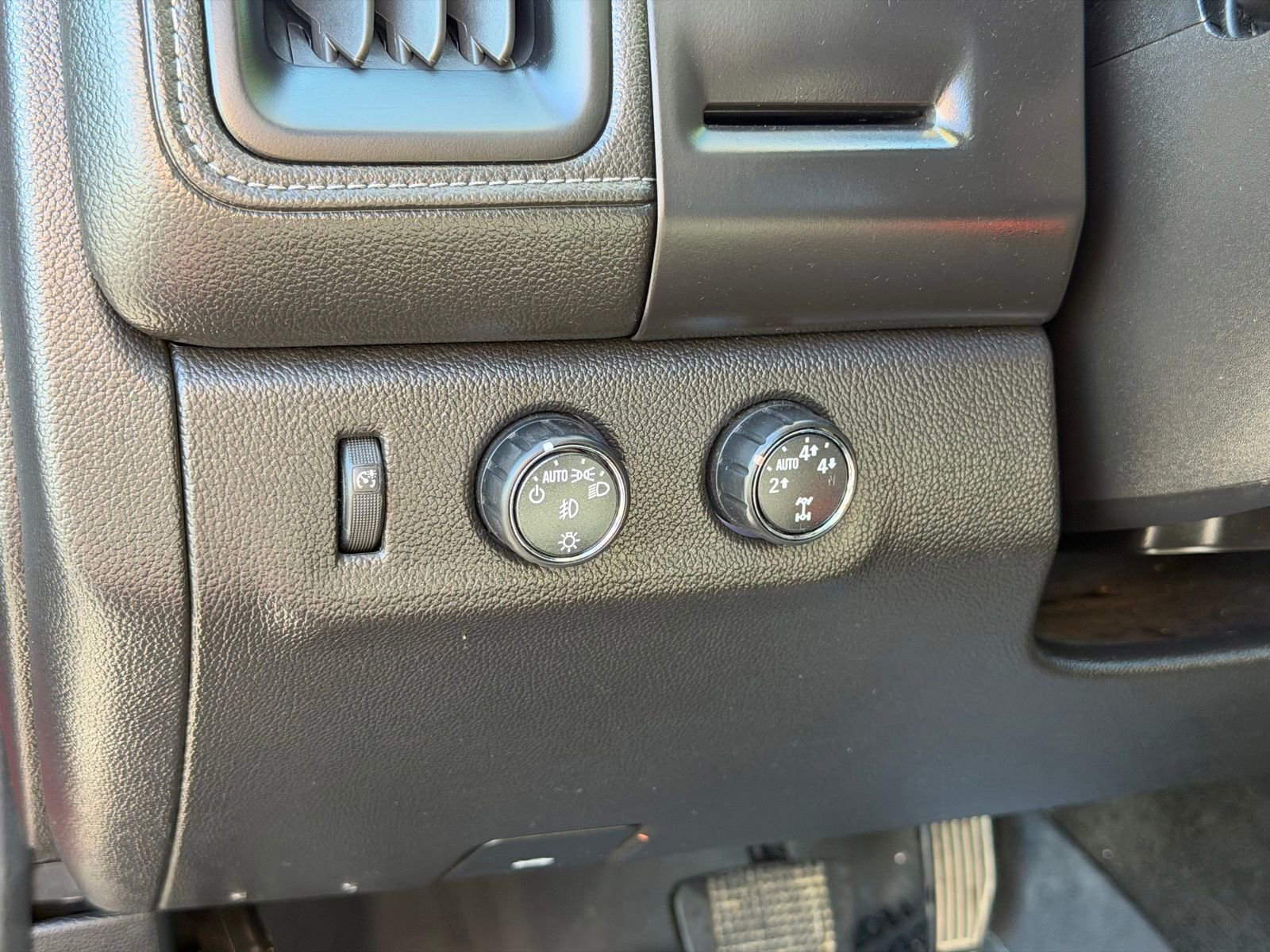 Used 2015 GMC Canyon SLE w/ SLE Convenience Package AWD/4WD image 15