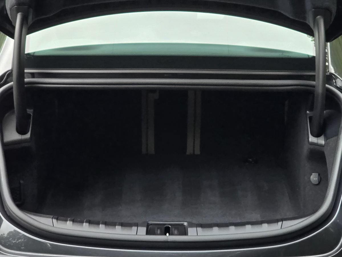 Used 2023 Porsche Taycan w/ Premium Package RWD image 68