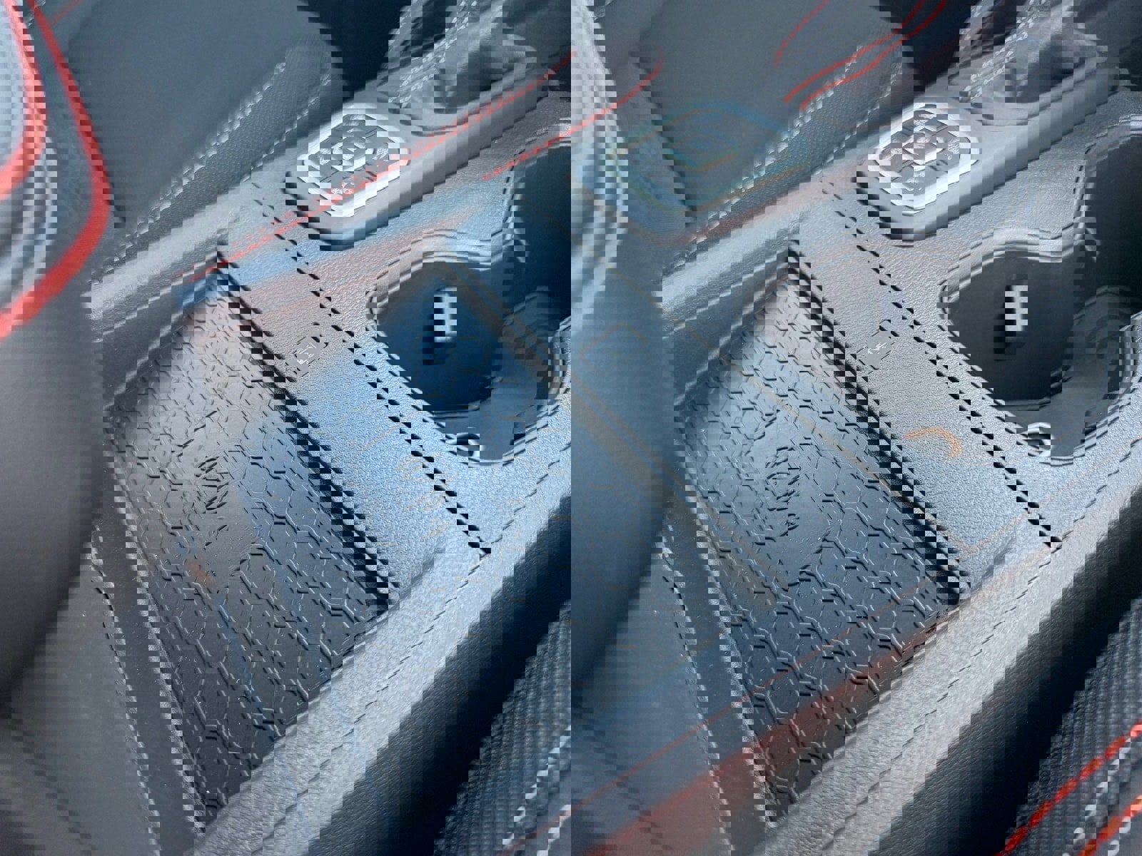 New 2026 Nissan Frontier PRO-4X w/ Pro-4x Convenience Package image 14