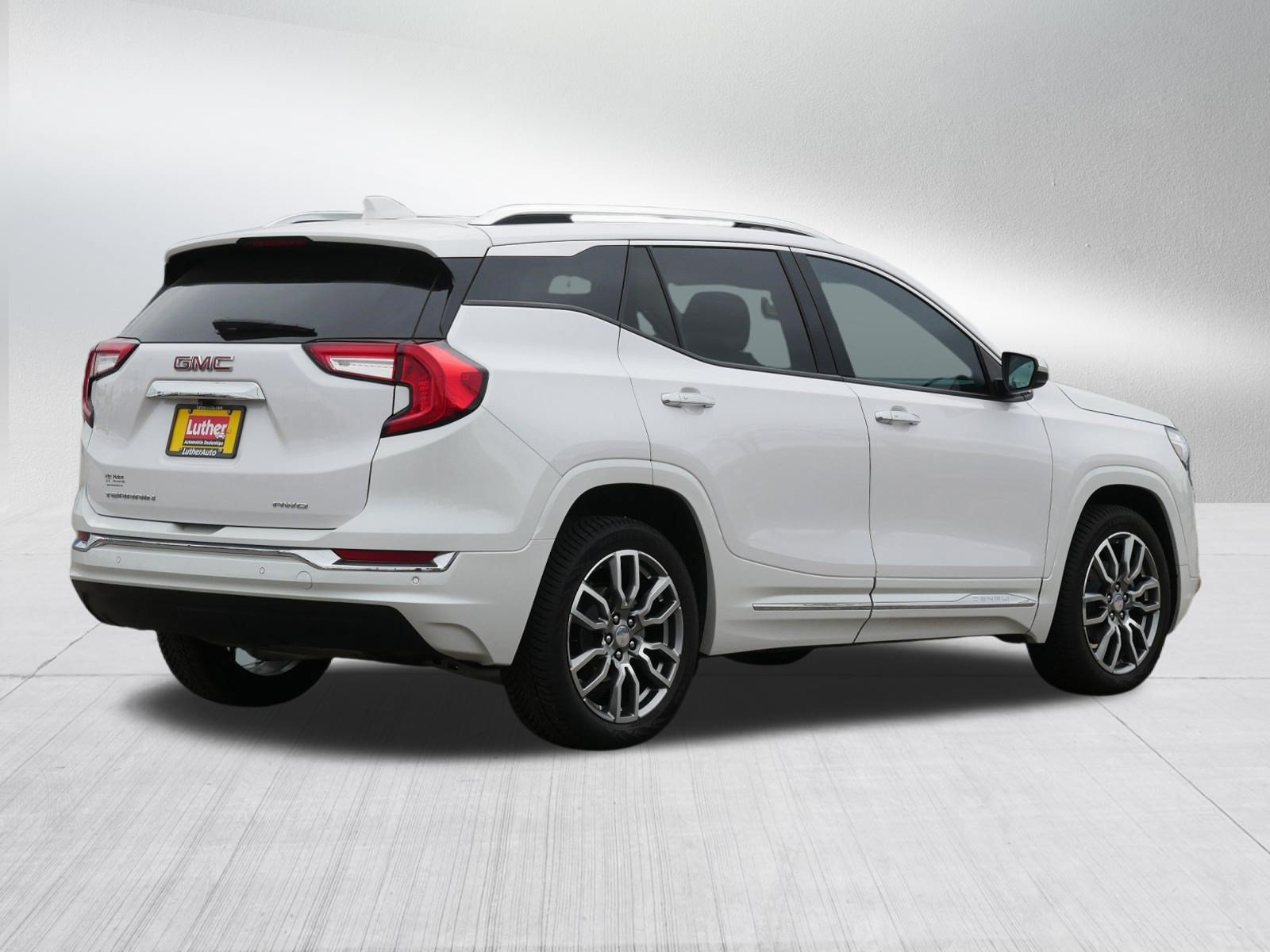 Used 2023 GMC Terrain Denali AWD/4WD image 7