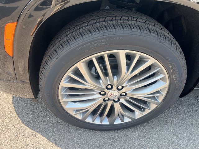 New 2027 Buick Enclave Avenir AWD/4WD image 2