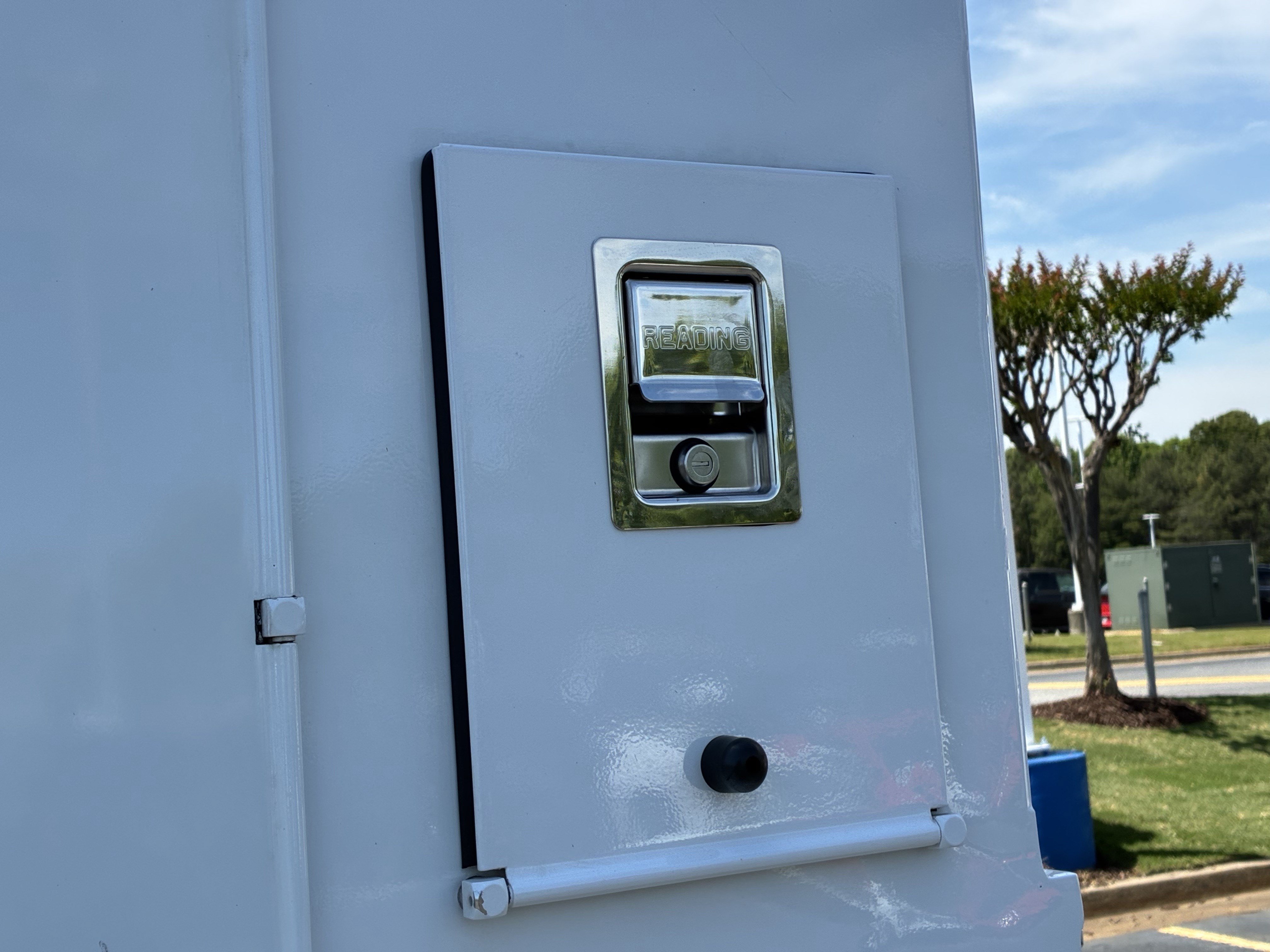 Used 2025 Chevrolet Express 3500 w/ Power Convenience Package RWD image 15