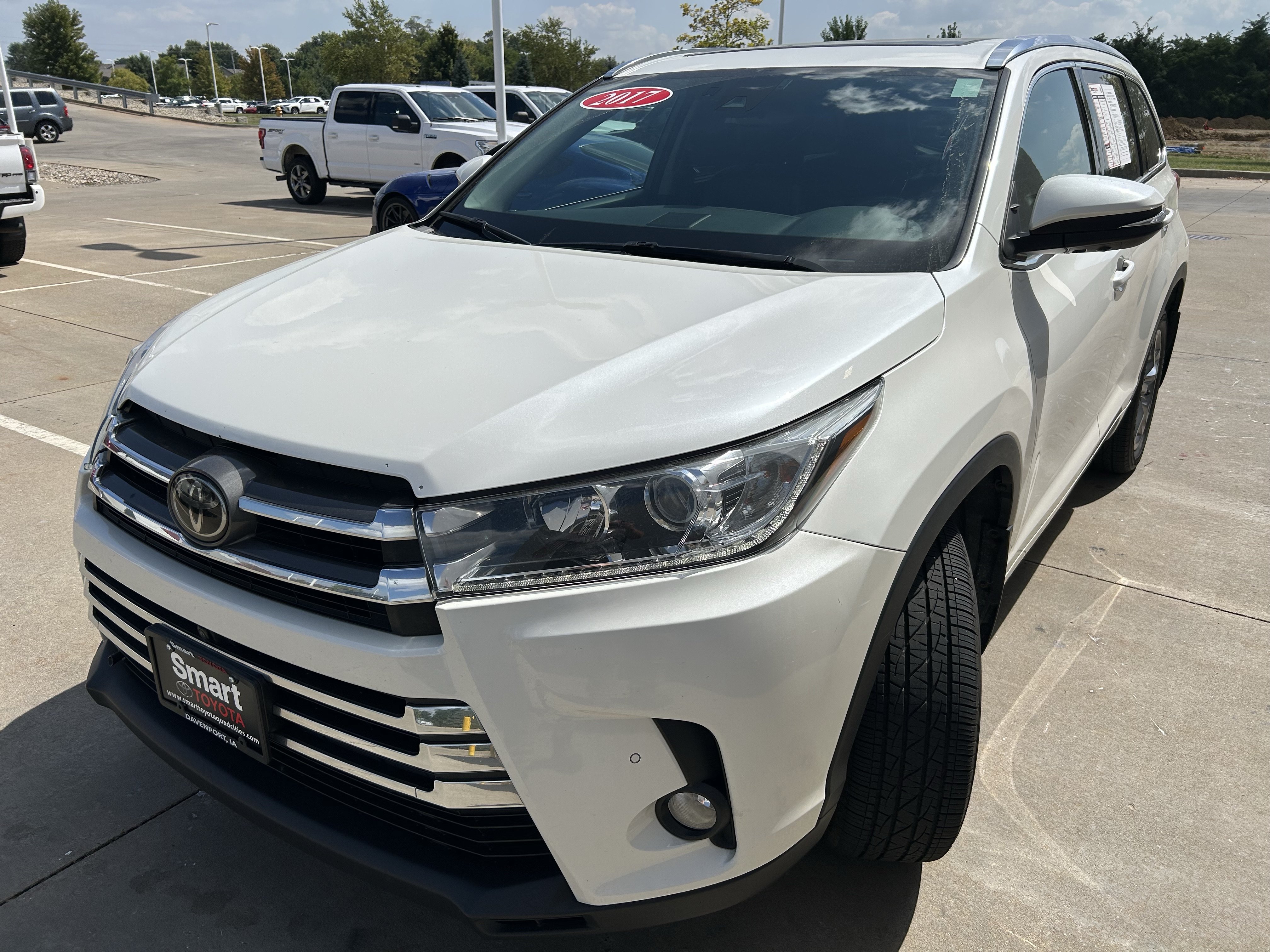Used 2017 Toyota Highlander Limited Platinum AWD/4WD image 31