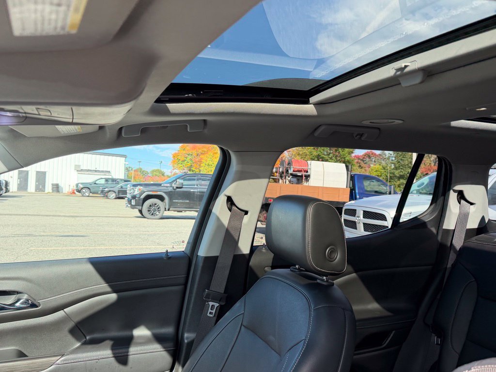 Used 2019 GMC Acadia SLT AWD/4WD image 24